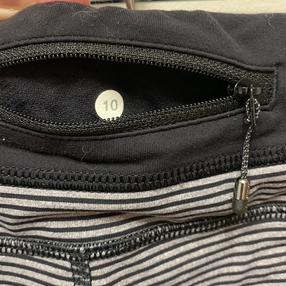 Lululemon running crop - Picture 9 of 9